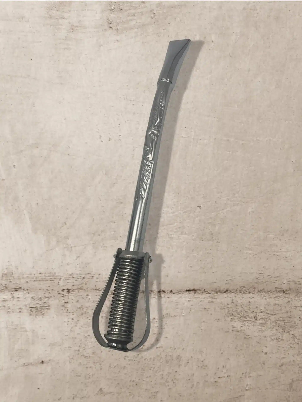 BOMBILLA DE RESORTE GRABADA