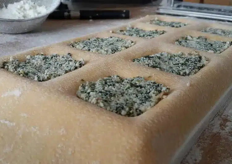 MOLDE DE RAVIOLONES COVEY
